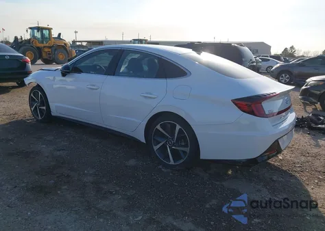 2021 Hyundai Sonata Sel Plus z USA, uszkodzony, nr VIN 5NPEJ4J21MH063353